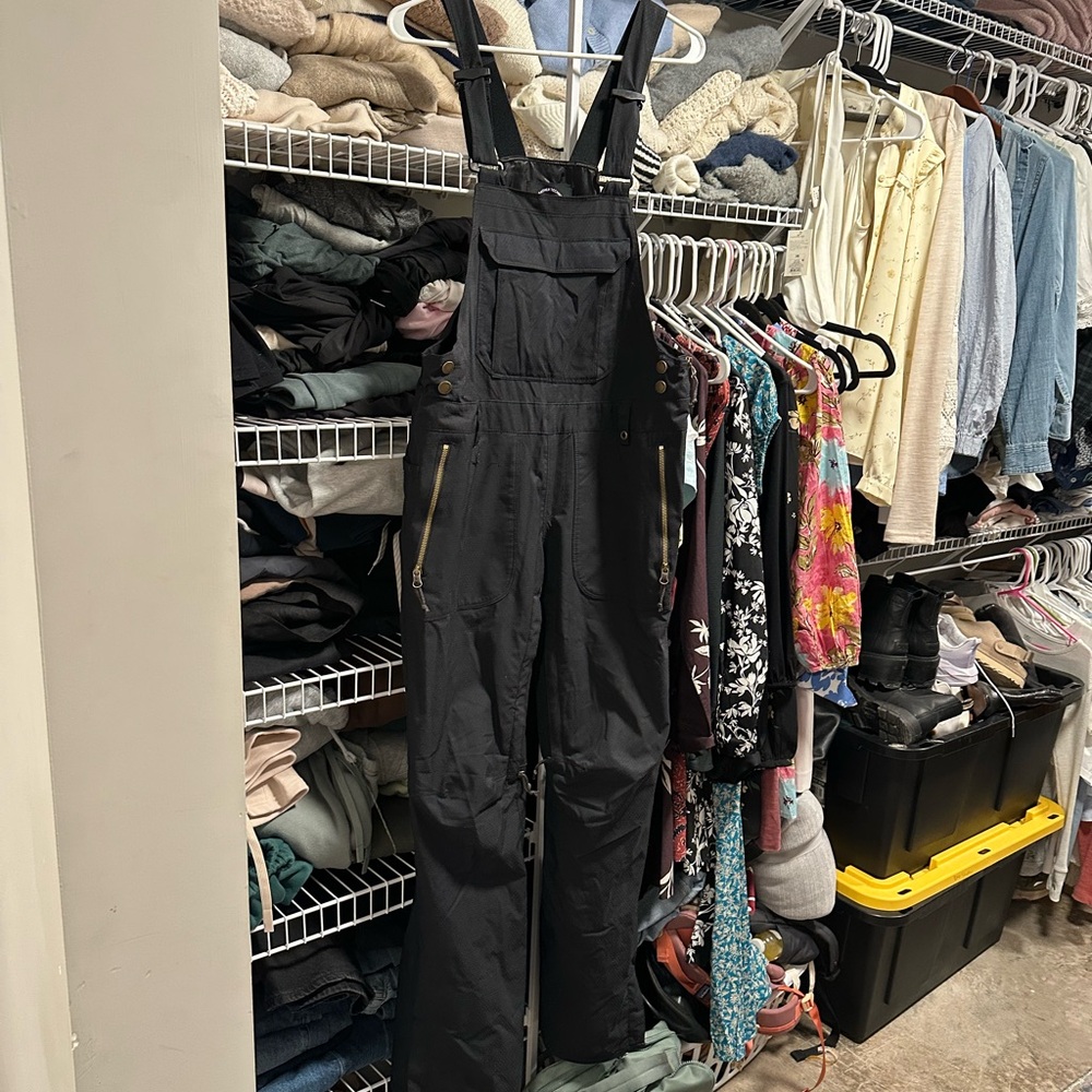 Women's 686 Bib Snow Pants